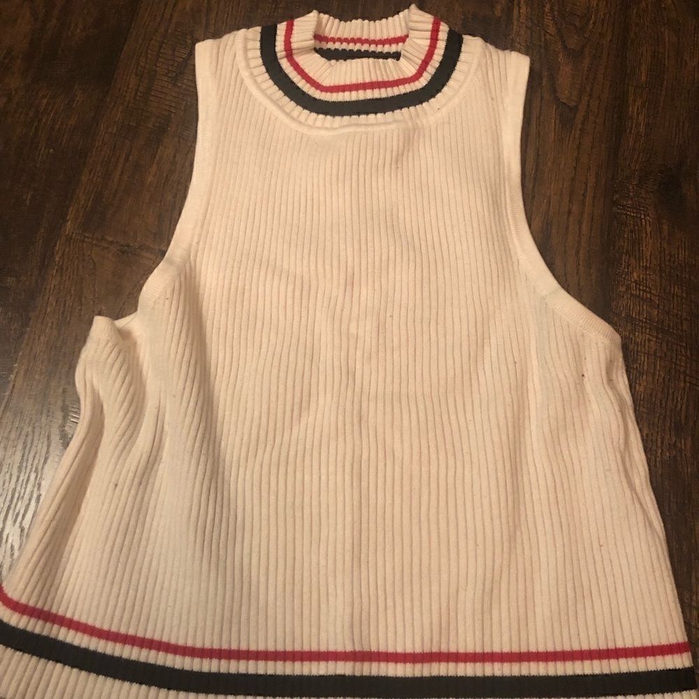 29-Kendall and Kylie mock turtleneck crop top. With matching socks